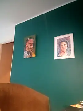 Snapshot of bobbuilder77pl chatting on February 2025 03:32:02 PM bobbuilder77pl online show from February 2025 03:32:02 PM