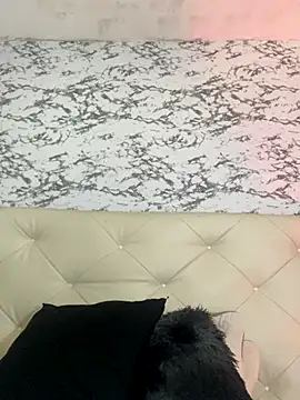 Snapshot of Lili__taylor chatting on October 2025 05:00:02 AM Lili taylor online show from October 2025 05:00:02 AM