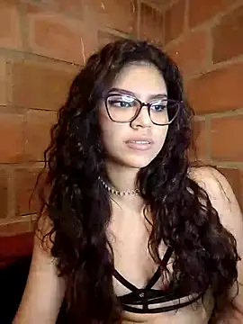 Snapshot of enid_greins chatting on February 2025 02:01:02 AM enid greins online show from February 2025 02:01:02 AM