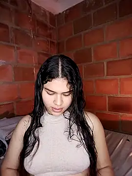 Snapshot of enid_greins chatting on October 2025 01:33:02 PM enid greins online show from October 2025 01:33:02 PM