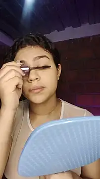 Snapshot of enid_greins chatting on November 2025 01:33:02 PM enid greins online show from November 2025 01:33:02 PM