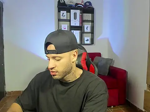 dereckgreen online show from March 2025 10:10:01 PM