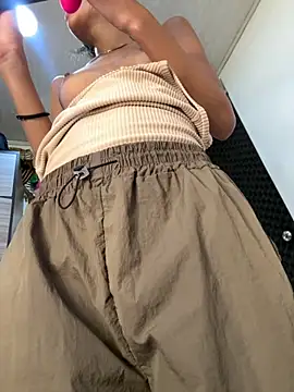 zoe storm online show from November 2025 12:54:02 AM