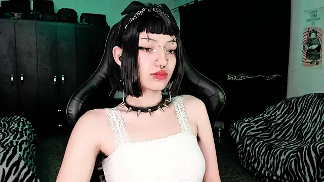 roxy toxic online show from January 2026 02:47:01 AM