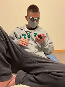 ki--kun online show from March 2026 12:42:02 PM