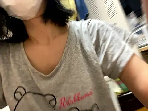 Snapshot of riri_riri_jp chatting on September 2025 11:35:01 AM riri riri jp online show from September 2025 11:35:01 AM