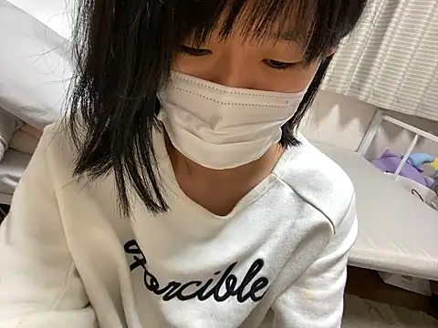 Snapshot of riri_riri_jp chatting on October 2025 10:04:01 AM riri riri jp online show from October 2025 10:04:01 AM