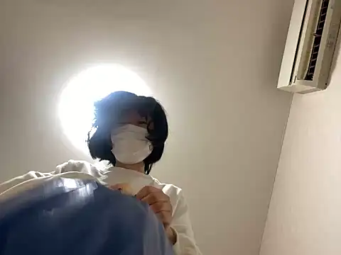 Snapshot of riri_riri_jp chatting on November 2025 10:59:01 AM riri riri jp online show from November 2025 10:59:01 AM