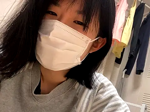 Snapshot of riri_riri_jp chatting on November 2025 02:53:02 PM riri riri jp online show from November 2025 02:53:02 PM