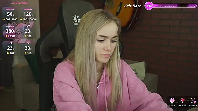 Snapshot of DakotaaJohnnson chatting on November 2025 06:26:02 AM DakotaaJohnnson online show from November 2025 06:26:02 AM