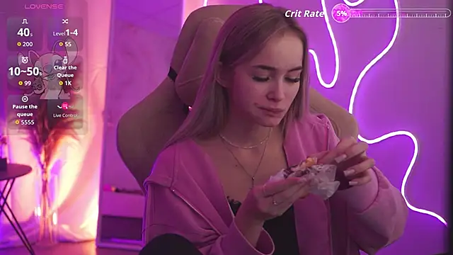 Snapshot of DakotaaJohnnson chatting on November 2025 05:06:01 AM DakotaaJohnnson online show from November 2025 05:06:01 AM