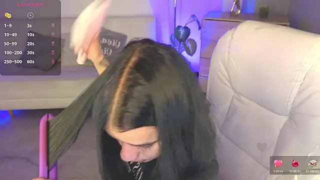 Nicole Foxx  online show from January 2026 08:18:02 PM