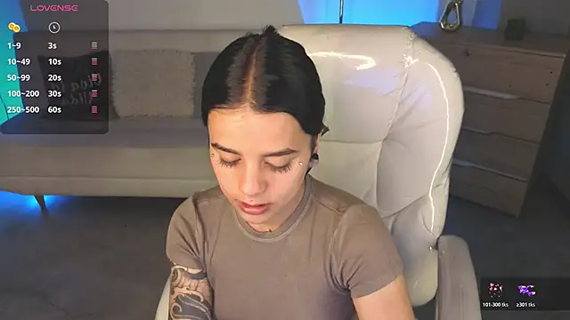 Nicole Foxx  online show from March 2026 07:43:02 PM