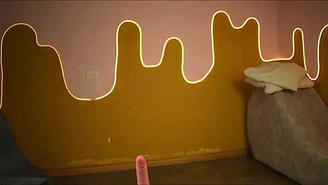 Snapshot of Odeth_ chatting on March 2025 05:42:02 AM Odeth online show from March 2025 05:42:02 AM