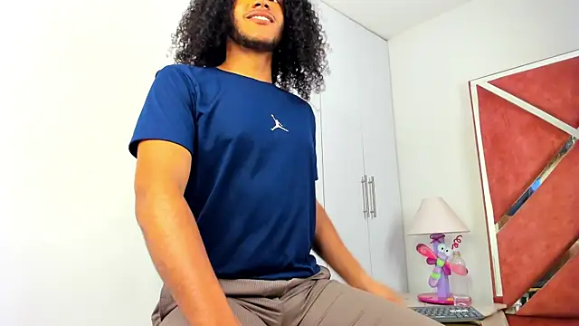 Snapshot of DanteAndKyle chatting on March 2025 01:03:02 AM DanteAndKyle online show from March 2025 01:03:02 AM