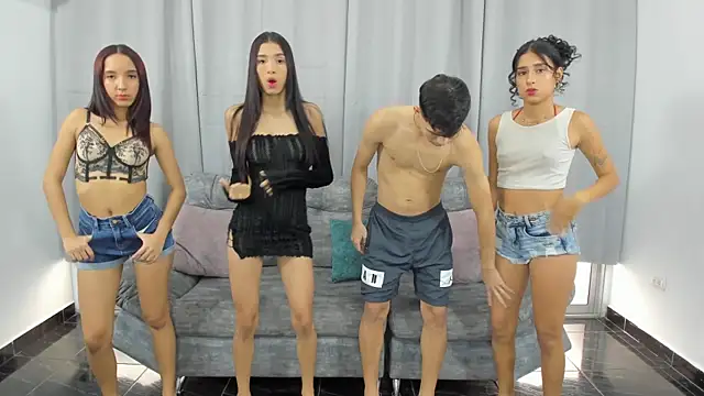 Snapshot of hotlittleones18 chatting on March 2025 07:12:01 PM hotlittleones18 online show from March 2025 07:12:01 PM