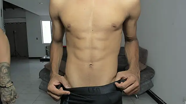 Snapshot of hotlittleones18 chatting on October 2025 08:54:02 PM hotlittleones18 online show from October 2025 08:54:02 PM