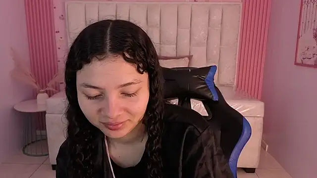 shalon diaz s online show from February 2026 01:15:01 PM