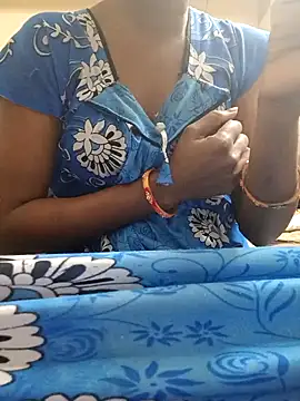 Snapshot of chocobbsimarn chatting on March 2025 04:38:02 PM chocobbsimarn online show from March 2025 04:38:02 PM