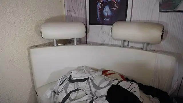 Snapshot of JULIANAWET69 chatting on February 2025 03:07:02 AM JULIANAWET69 online show from February 2025 03:07:02 AM