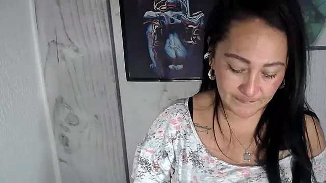 Snapshot of JULIANAWET69 chatting on November 2025 02:54:02 AM JULIANAWET69 online show from November 2025 02:54:02 AM