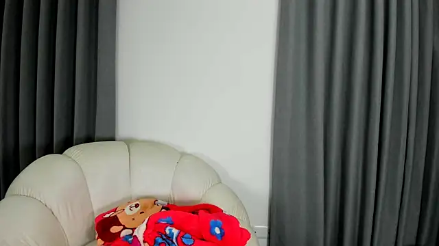 Snapshot of 1lubonnie chatting on February 2025 01:46:02 AM 1lubonnie online show from February 2025 01:46:02 AM