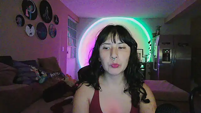 Snapshot of GinnyDelice chatting on January 2026 01:21:02 AM GinnyDelice online show from January 2026 01:21:02 AM
