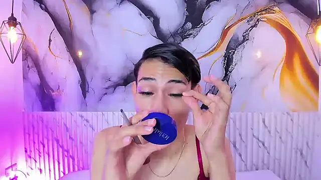 JackeOwens online show from November 2025 11:43:01 AM