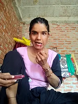 Snapshot of Sexy_Tanya69 chatting on September 2025 05:56:01 AM Sexy Tanya69 online show from September 2025 05:56:01 AM