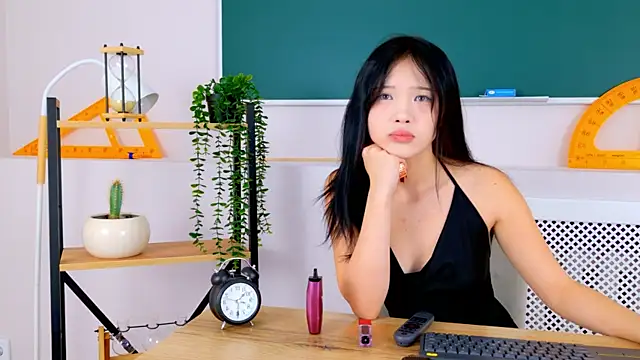 AnneCurtis online show from October 2025 03:07:02 AM