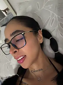 Snapshot of sophierooy22 chatting on July 2026 04:35:02 PM sophierooy22 online show from July 2026 04:35:02 PM