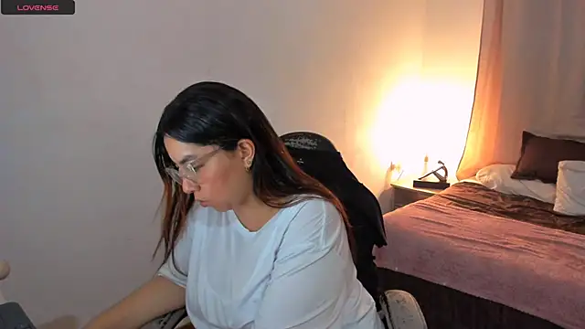 brithany olson25 online show from October 2025 12:55:01 AM