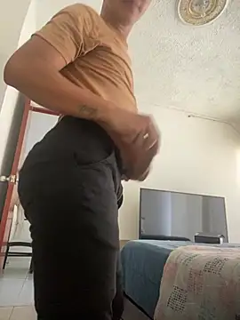 Snapshot of Diegosavage3 chatting on February 2025 08:57:01 PM Diegosavage3 online show from February 2025 08:57:01 PM