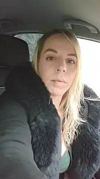 Snapshot of SweetyNinaOff1 chatting on January 2026 03:39:02 PM SweetyNinaOff1 online show from January 2026 03:39:02 PM