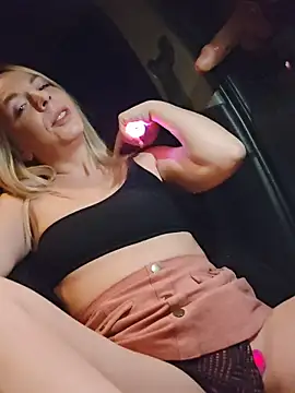 Snapshot of SweetyNinaOff1 chatting on February 2026 09:22:02 PM SweetyNinaOff1 online show from February 2026 09:22:02 PM