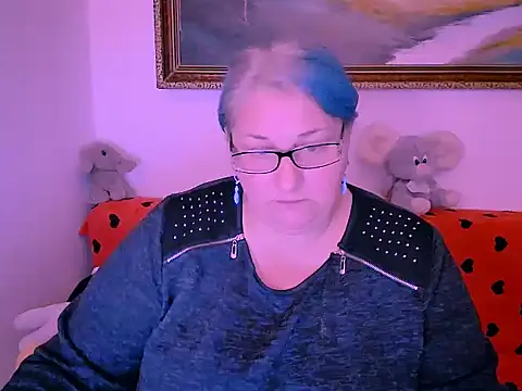 mayamayx online show from October 2025 02:35:01 PM