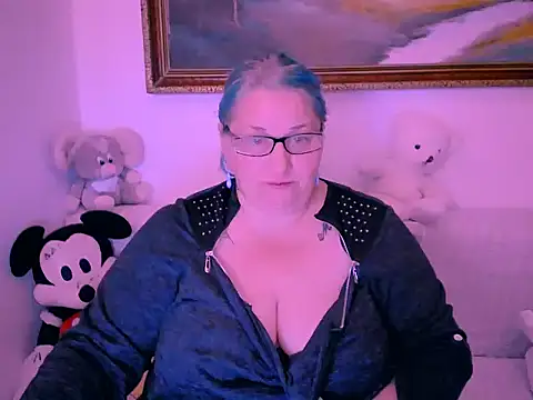 mayamayx online show from November 2025 09:28:01 PM