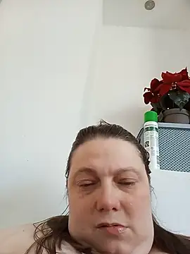 HotHornyEmmaX online show from May 2026 11:18:01 AM