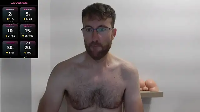 Snapshot of machohiberiko chatting on October 2025 08:31:01 PM machohiberiko online show from October 2025 08:31:01 PM