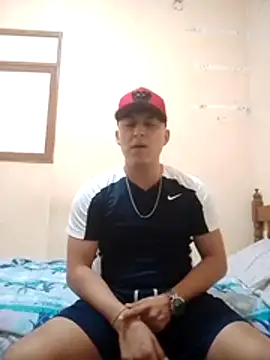 Snapshot of LuisMex1998 chatting on October 2025 11:21:02 PM LuisMex1998 online show from October 2025 11:21:02 PM