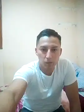 Snapshot of LuisMex1998 chatting on November 2025 01:52:02 AM LuisMex1998 online show from November 2025 01:52:02 AM