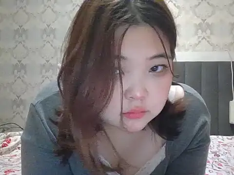 elysiann3 online show from February 2025 05:37:01 PM