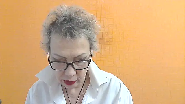 NessyJenixs online show from December 2025 07:48:02 AM