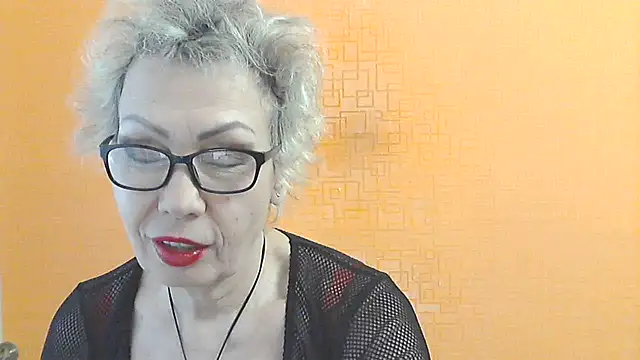 NessyJenixs online show from February 2026 08:24:02 AM