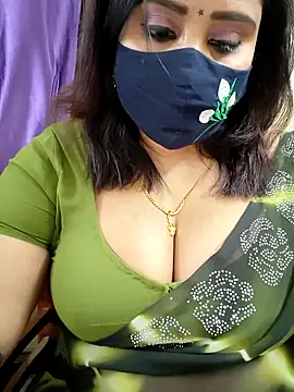 Snapshot of Queenflowerr chatting on March 2026 04:57:02 PM Queenflowerr online show from March 2026 04:57:02 PM