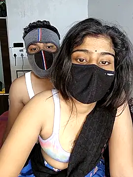 Love-N online show from November 2025 09:19:01 PM