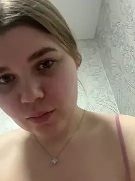 Snapshot of ella_zzz chatting on March 2025 06:23:02 PM ella zzz online show from March 2025 06:23:02 PM