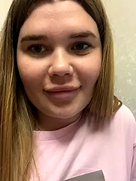 Snapshot of ella_zzz chatting on September 2025 04:50:01 PM ella zzz online show from September 2025 04:50:01 PM