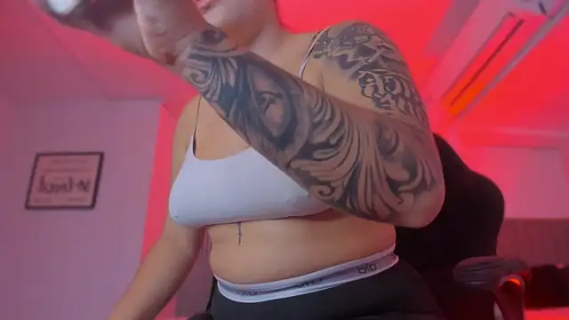 bonnieAn online show from September 2025 11:32:02 AM