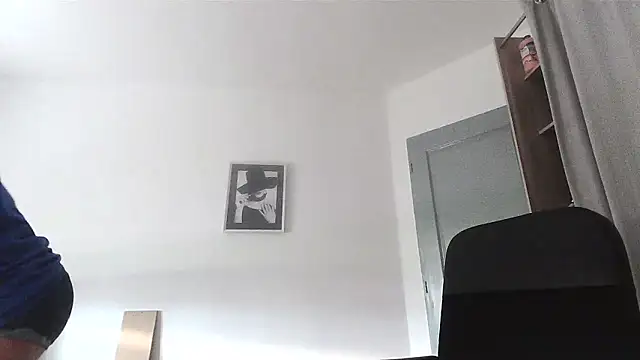 Snapshot of serena__vedette chatting on November 2025 08:05:02 AM serena vedette online show from November 2025 08:05:02 AM